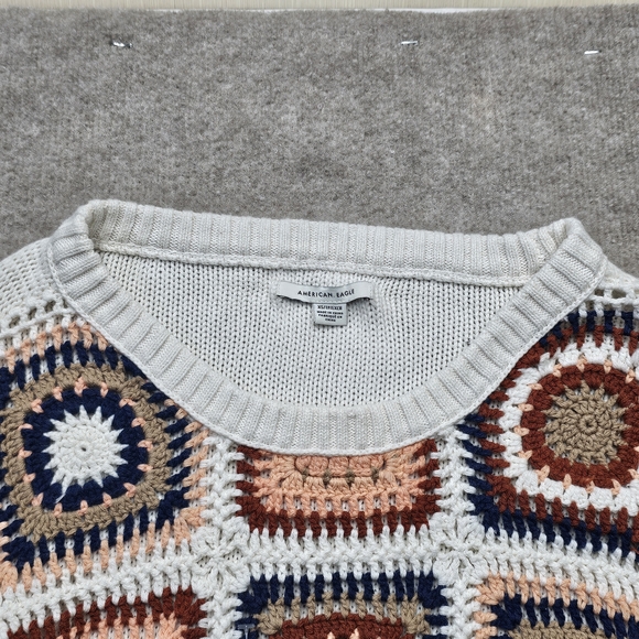 American Eagle XS Crochet Granny Square Boho Cropped Sweater - Picture 7 of 10